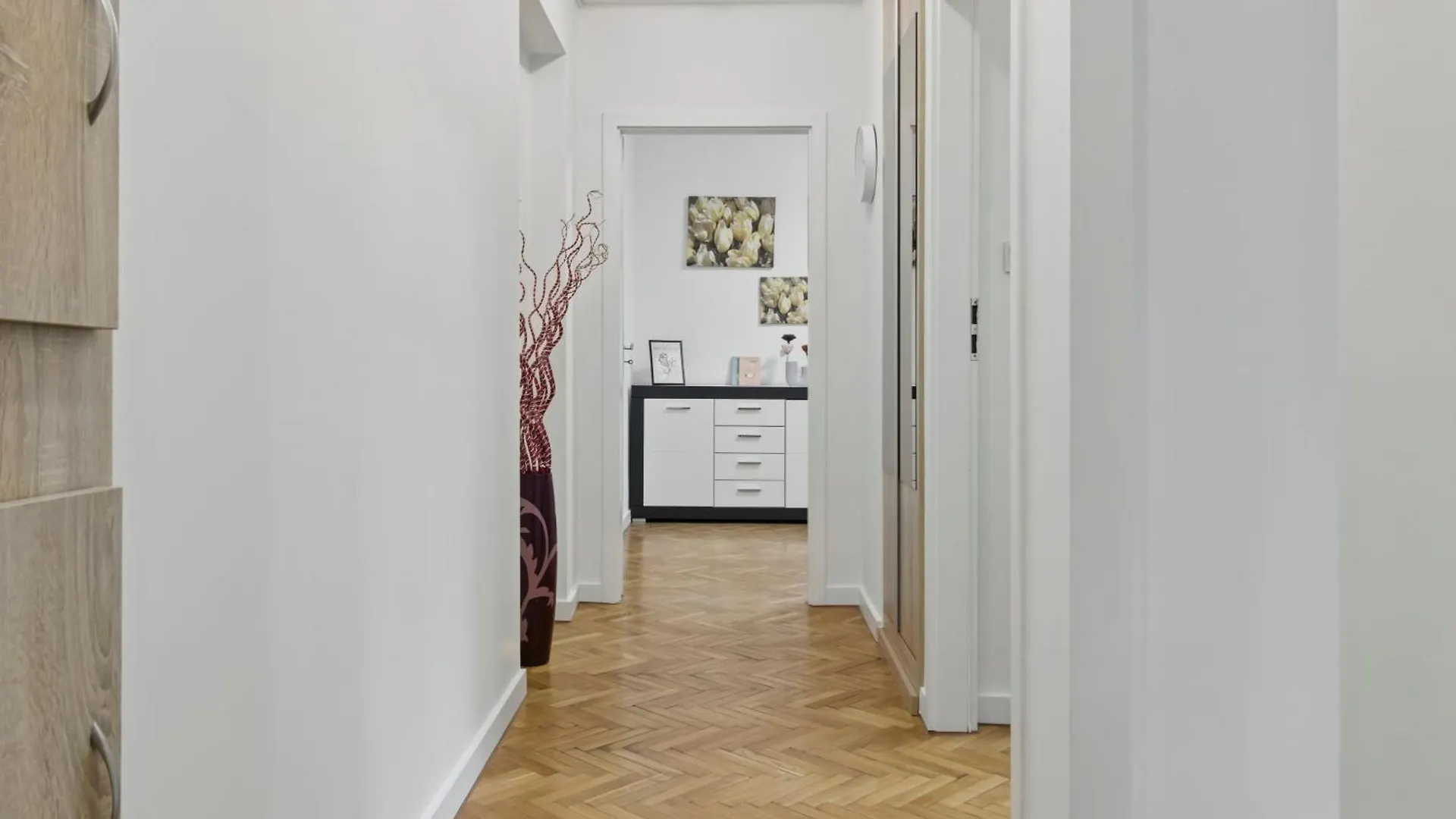 Charming Apartment By Solarento Warszawa